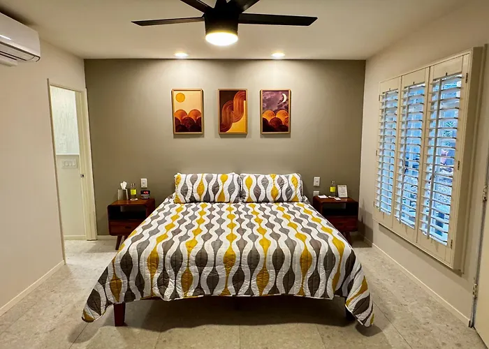 Desert Paradise - A Men'S Clothing Optional Resort